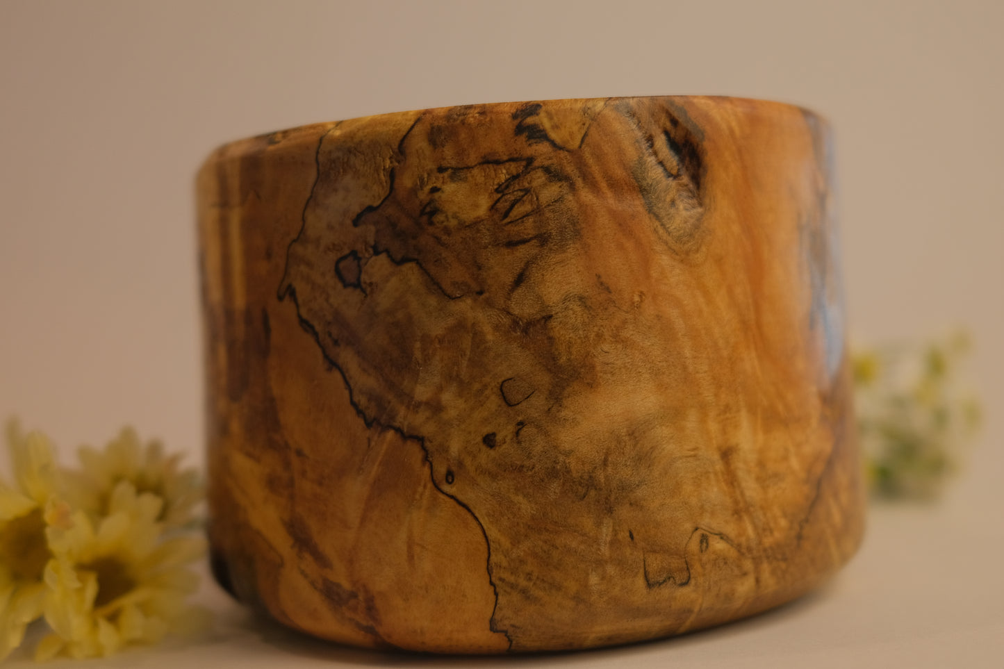 Feliciana Avalon Oak Pot