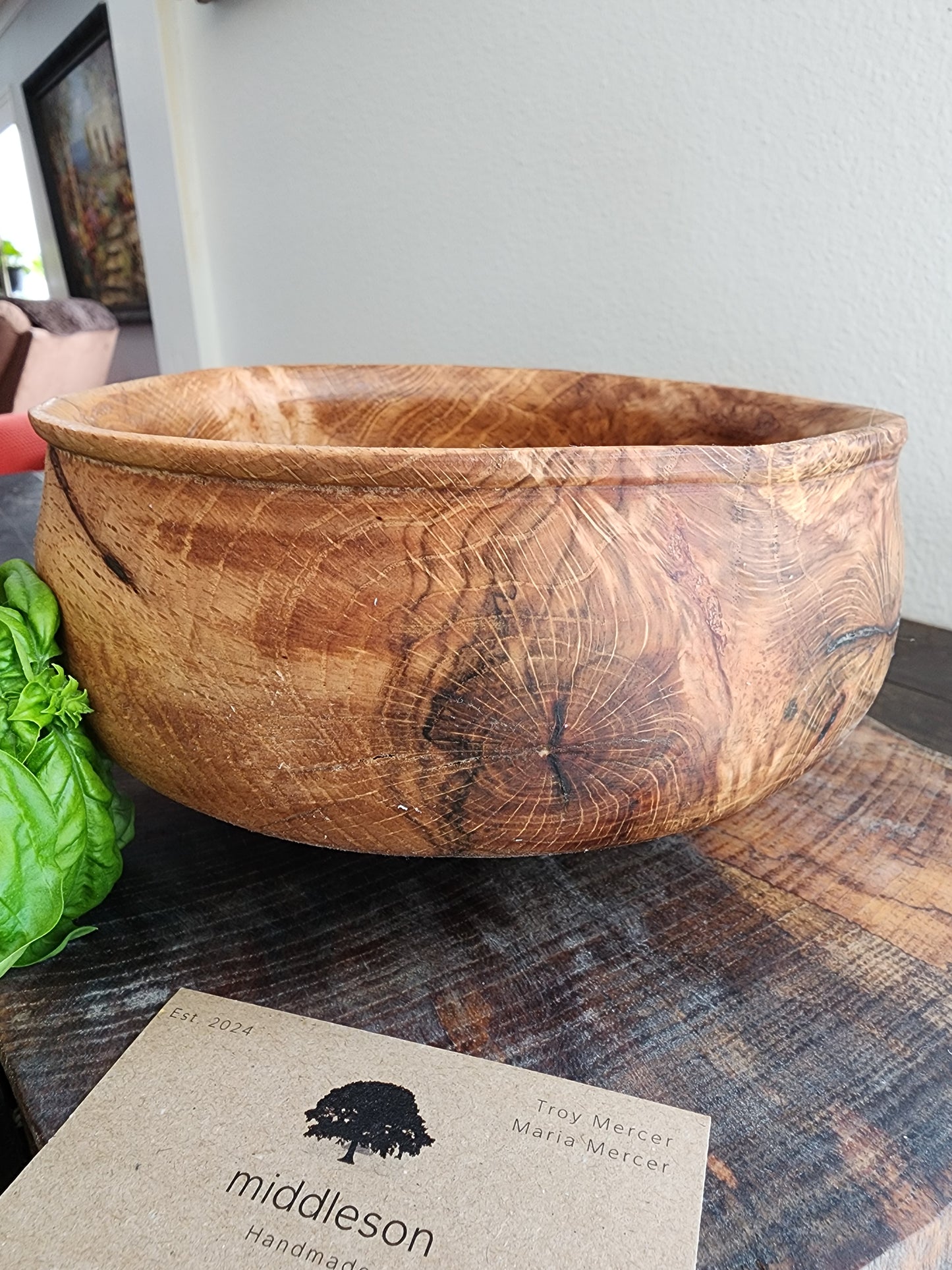 Oak rounded bowl