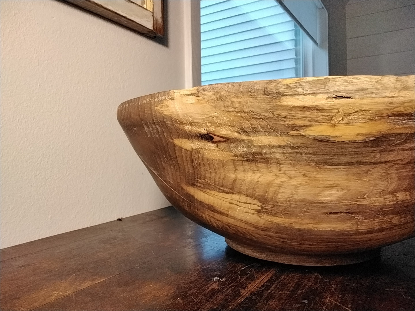 Elm centerpiece